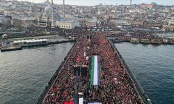 On binler "Şehitlerimize rahmet, Filistin'e destek" için yürüdü