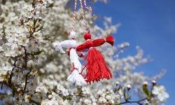 Yüzyıllık Balkan geleneği 1 Mart’ta başlıyor: Kırmızı ve beyaz ipler şans için bağlanacak