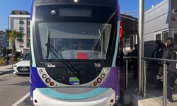 İzmir'e yeni nefes: Çiğli Tramvayı kırmızı ve mavi hatlarda hizmette