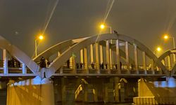 Bafra'da dehşet: Eşinden ayrılan genç köprüden atlayacaktı