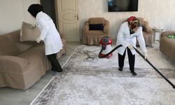 576 yaşlı vatandaşın evi Haliliye Belediyesi tarafından temizleniyor