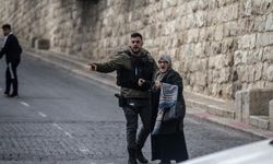 Filistinliler Mescid-i Aksa'da namaz kılamadı: İsrail polisi 20. cumada da girişi engelledi