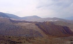 SONDAKİKA! Erzincan altın madeninde toprak kayması: İşçiler göçük altında
