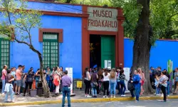 Frida Kahlo'nun evini yılda 500 bin kişi ziyaret ediyor