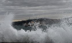 İstanbul'da olumsuz hava koşulları vapur seferlerini vurdu!