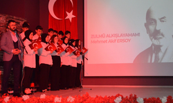 Zonguldak'ta İstiklal Marşı'na coşkulu kutlama