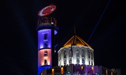 Birinci Meclis Binası ve Atatürk Cumhuriyet Kulesi kırmızı beyaz ışıklarla ışıl ışıl oldu!