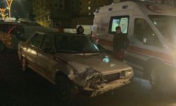 Gebze'de pikap ile otomobil çarpıştı: Bir kişi yaralandı!