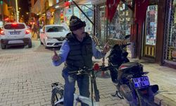 Harun Doğru'dan İznik'e renkli dokunuş: Bisikletle oy istiyor, kalp doktoru sözü veriyor!