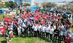 Güzelbahçe'de Mustafa Günay rüzgarı: Binden fazla araçla gövde gösterisi