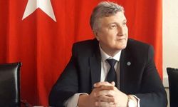 İYİ Parti Bayraklı Belediye Başkan Adayı M. Erdinç Çobanoğlu Çanakkale Zaferi ve Şehitleri Anıyor
