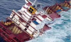 Tuna Nehri'nde yolcu gemisi kaza yaptı: 11 yaralı