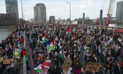 Londra ve Saraybosna'da İsrail'in saldırıları protesto edildi
