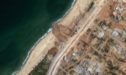 Gazze'ye can suyu: Liman inşası uzaydan görünür hale geldi