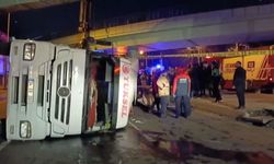 Bakırköy'de korkunç kaza: Tır devrildi, 4 kişi hayatını kaybetti!
