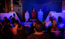 "Kabare Kabare" tiyatro topluluğu, Kosova'da Türk tiyatrosu geleneğini yaşatıyor