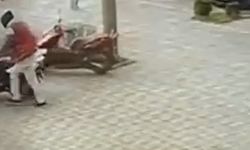 Gaziantep'te hırsız güvenlik kamerasına yakalandı, motosiklet sahibine teslim edildi!