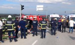 SON DAKİKA.. Tekirdağ'da facia: Tır ile minibüs çarpışmasında 5 ölü, 10 yaralı