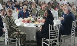 Kosova Cumhurbaşkanı Osmani, Mehmetçiğin iftar yemeğine katıldı