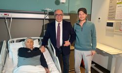 Tıp dünyasında devrim: Türkiye'de ilk robotik karaciğer donör ameliyatı başarıyla tamamlandı!