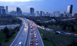 İstanbul'da ilk iftarda trafik kilit! Yoğunluk yüzde 74'e ulaştı
