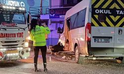 Muğla'da minibüs kazası: 28 yaralı!