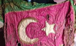 Manisa'da Kurtuluş Savaşı'ndan kalma bayrak ve sancak ortaya çıktı!
