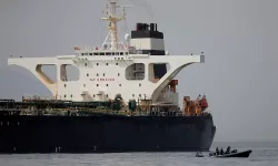 İran’dan Basra Körfezinde İsrail’le bağlantılı ticari gemiye baskın