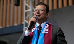 İmamoğlu'ndan Trabzon'da demokrasi uyarısı: "Demokrasiyi rayından çıkaranlar zulüm çektirir!"
