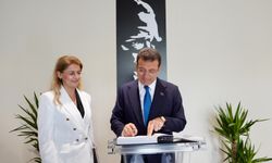 İBB Başkanı İmamoğlu, Bakırköy Belediye Başkanı Ovalıoğlu'na tebrik ziyaretinde bulundu