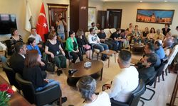 Diyarbakır Büyükşehir Belediyesi Eş Başkanları tebrikleri kabul etti!
