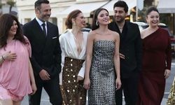 Kızılcık Şerbeti ekibi Cannes'da: Adeta göz kamaştırıyorlar!