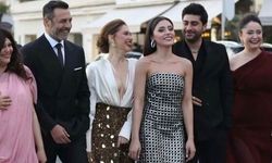 Kızılcık Şerbeti Cannes'da: Evrim Alasya, Sıla Türkoğlu'na harçlık verdi!