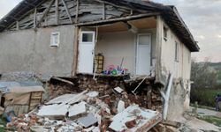 5.6 büyüklüğündeki depremin ardından | Bakan Uraloğlu açıkladı