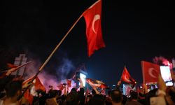 Bursa'da değişim rüzgarı: Mustafa Bozbey Büyükşehir Belediye Başkanı seçildi!