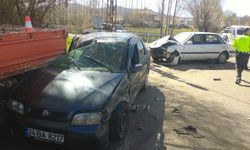 Bingöl'ün Aftor Kavşağı'nda dehşet kaza: 6 kişi hastanelik oldu!