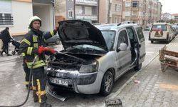 Karaman'da park halindeki araç yandı: Pazardan dönen sürücü aracını yanmış halde buldu!