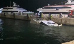 Mudanya'da su alan tekne alabora oldu: Ekipler çalışma başlattı