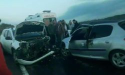 Diyarbakır’ın Sur ve Çınar ilçesinde kargaşa: Kazalar trafiği felç etti!