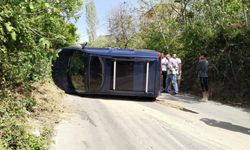 Ümraniye'de el freni çekilmeyen araç takla attı: Şans eseri yaralanan olmadı!