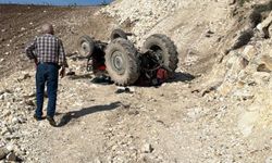 Kilis'te sürücü direksiyon hakimiyetini kaybedince traktör devrildi: 1 ölü!