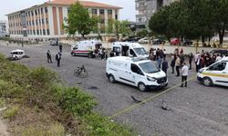 Karasu'da dehşet: Lastiği patlayan otomobil kaldırımda yürüyen kadını canından etti!