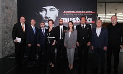Ankara'da 100.yıl şerefine dev Atatürk sergisi açıldı