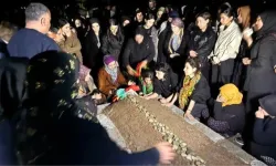 DEM Parti Batman Milletvekili Zeynep Oduncu'dan tepki çeken hareket: Teröristin cenazesini taşıdı!