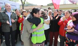 Efes Selçuk Belediye Başkanı Filiz Ceritoğlu Sengel, belediye emekçileriyle bayramlaştı