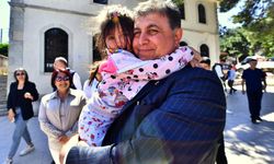 Başkan Cemil Tugay, Karaburun köylerinde vatandaşlarla bayramlaştı!
