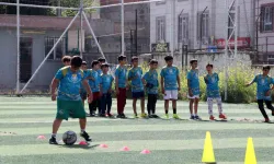 Haliliye Belediyesi futbol okulu ile geleceğin yıldızları yetişiyor
