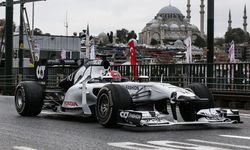 Bakan Ersoy açıkladı: F1 yarışları İstanbul'a geri dönüyor!