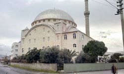 Torbalı'da bir genç camide boğazını kesti: İntihar girişimi mi, kaza mı?