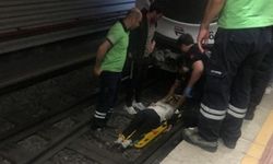 İzmir Konak Metrosu'nda intihar girişimi! Kadın raylara atladı!